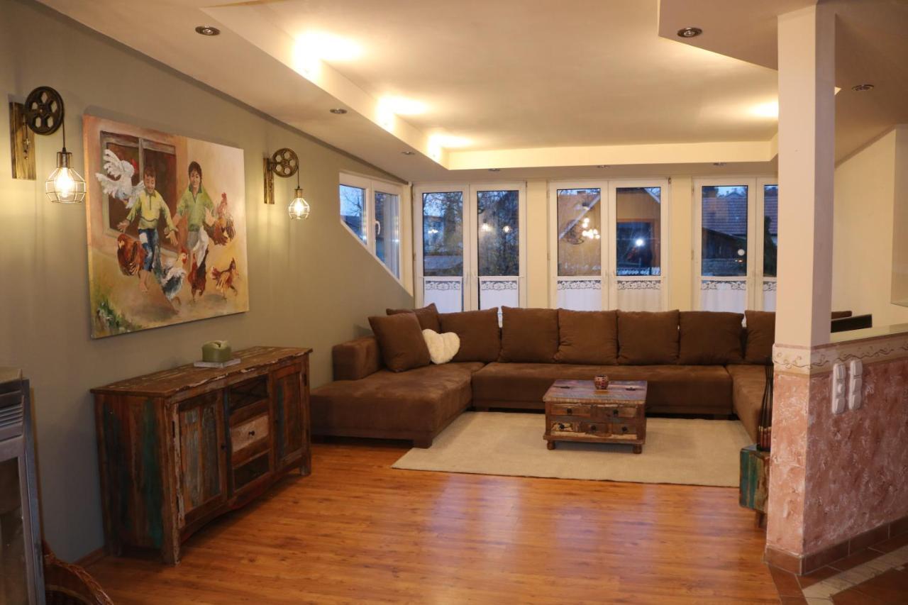 Oberloisdorf Helle, Offene Dachgeschosswohnung Mit Terrasse מראה חיצוני תמונה