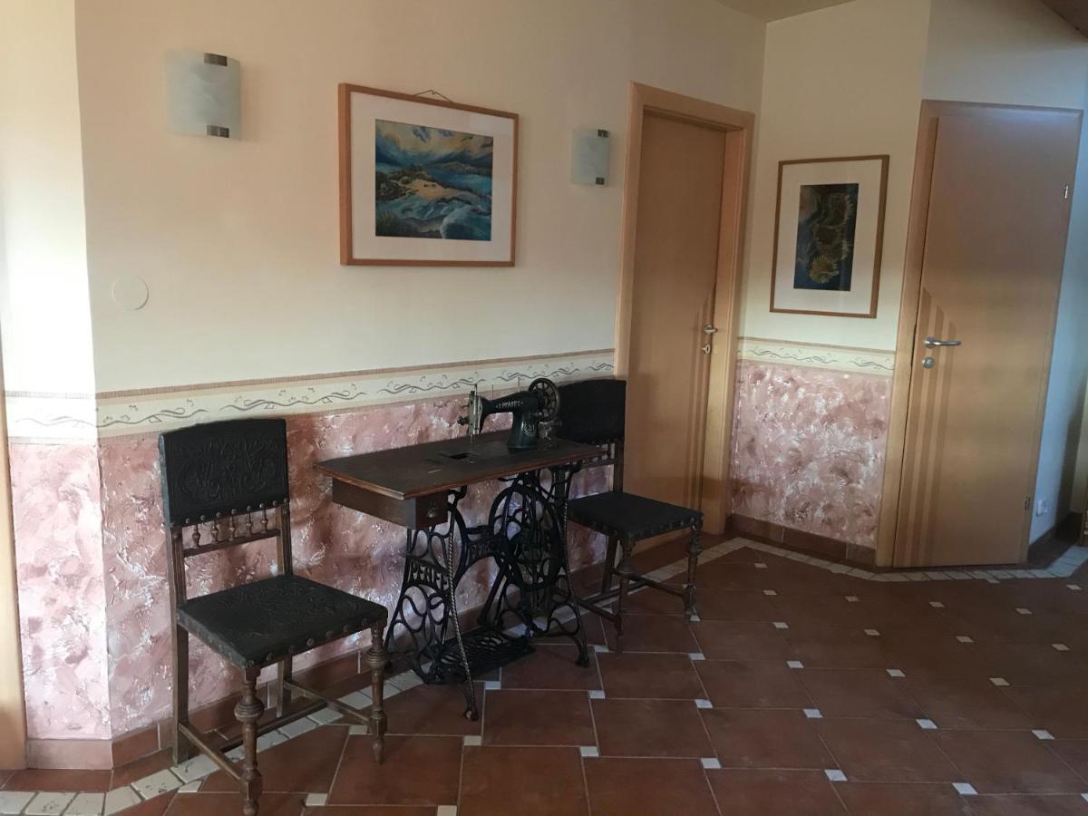 Oberloisdorf Helle, Offene Dachgeschosswohnung Mit Terrasse מראה חיצוני תמונה